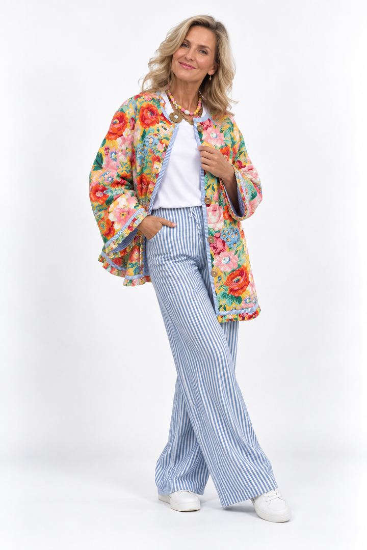 Amaryllis™ – Vibrant Floral Statement Jacket